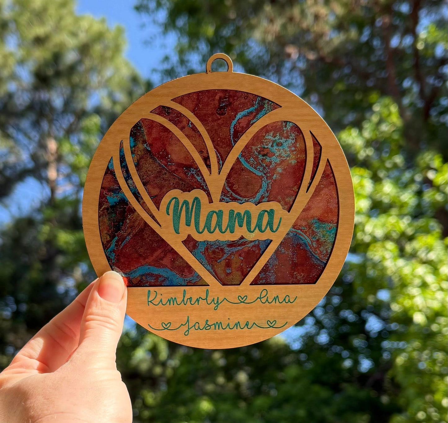 Custom Heart Sun Catcher – A Shimmering Tribute for Mother’s Day